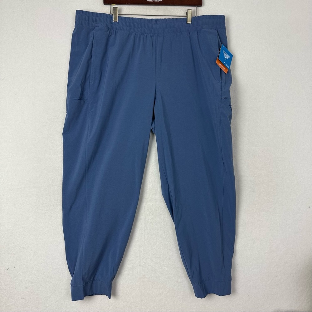 Columbia Men's Joggers in Blue